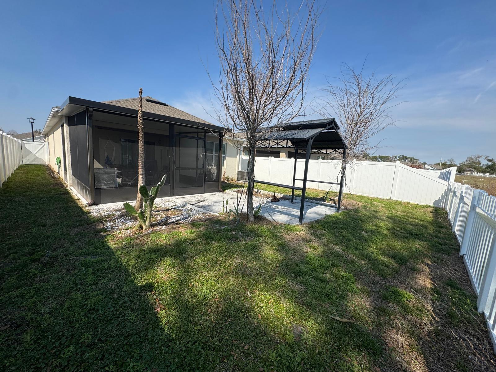 Image 25 of 30 For 916 August Sky Drive E