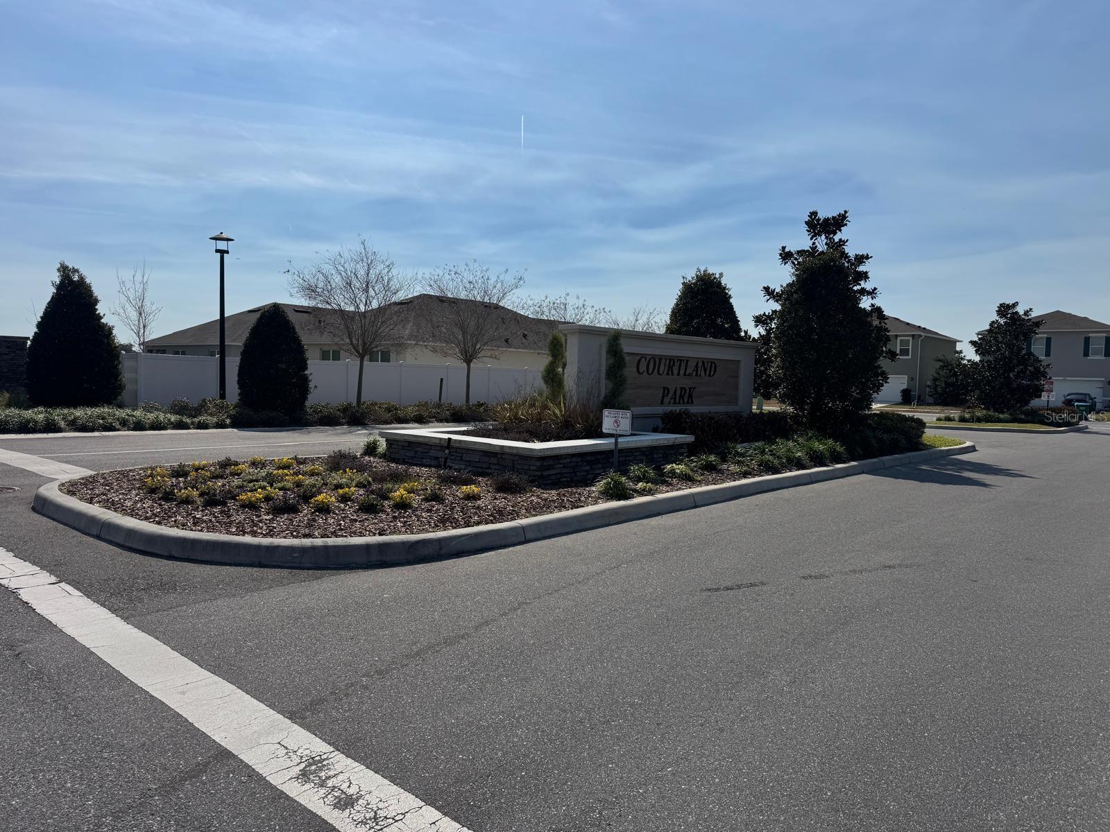 Image 28 of 30 For 916 August Sky Drive E