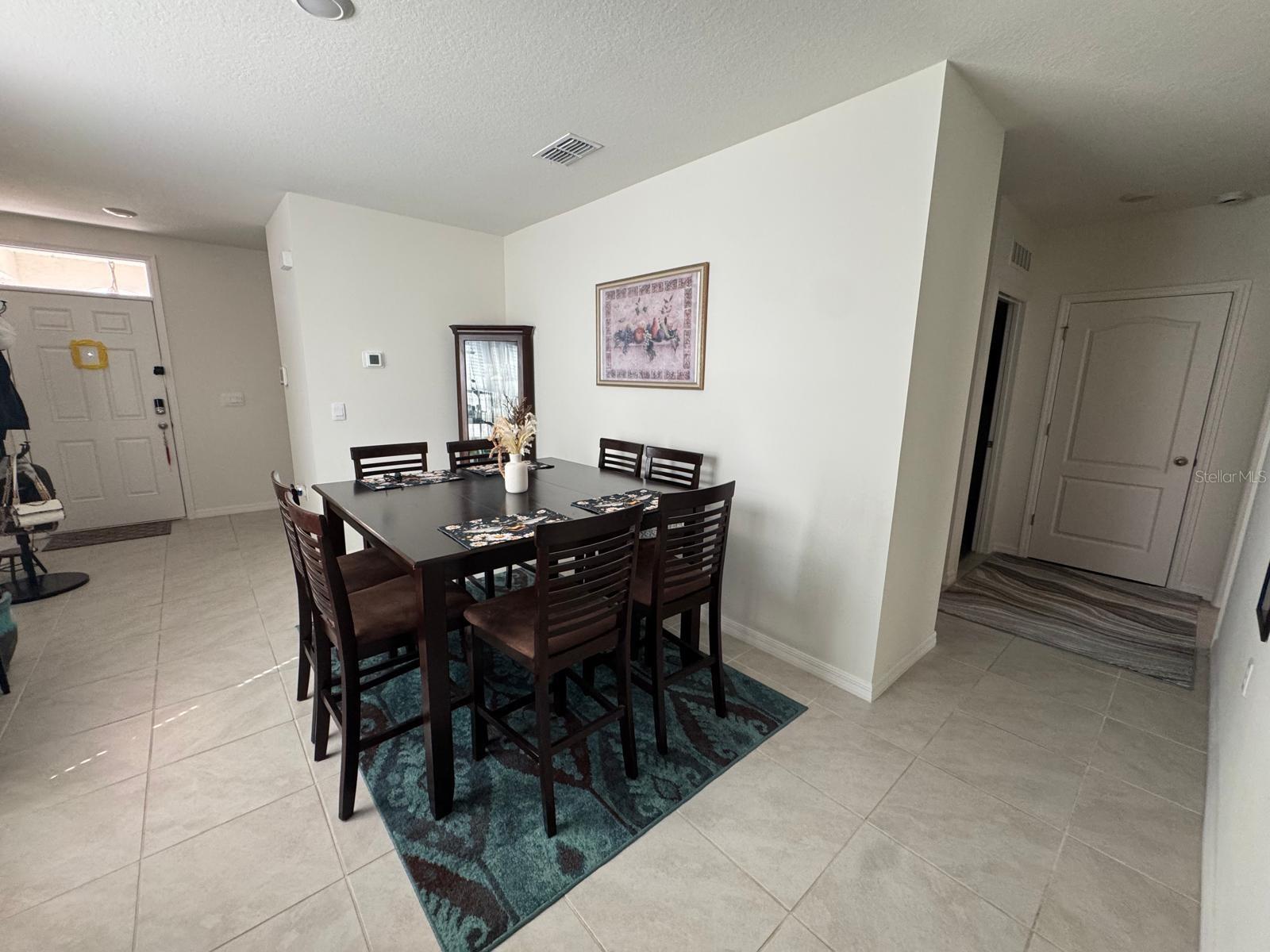 Image 6 of 30 For 916 August Sky Drive E