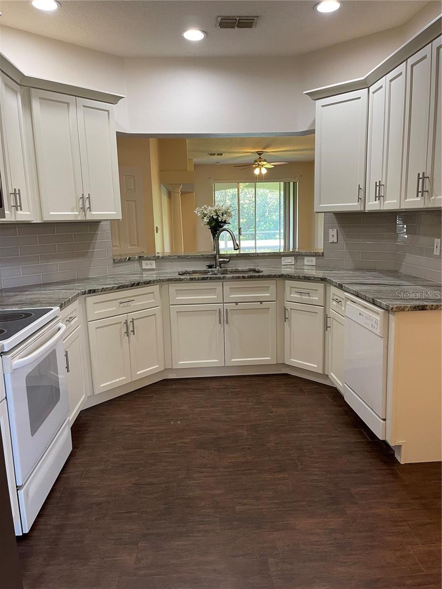 Image 8 of 21 For 3249 River Branch Circle