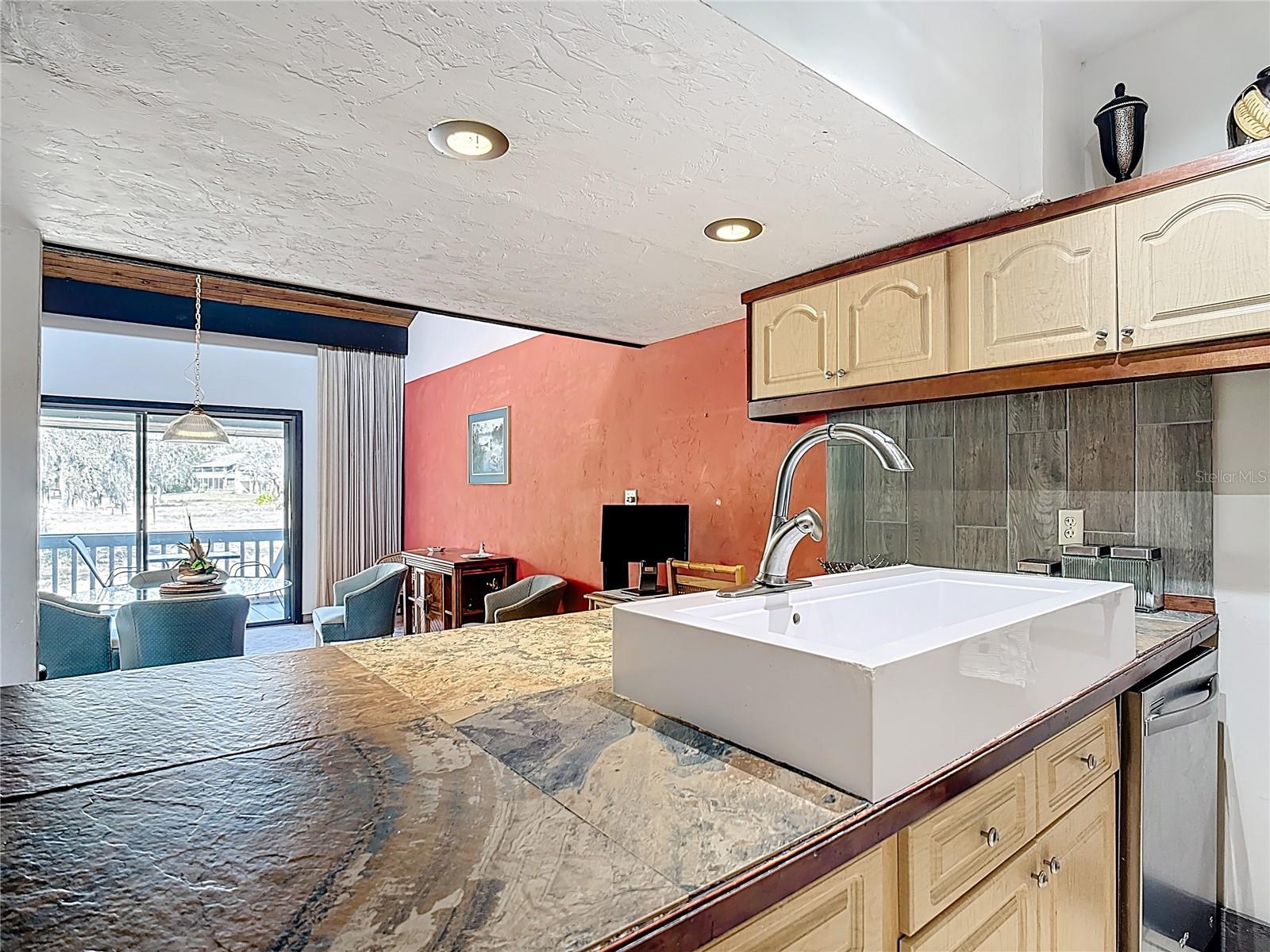 Image 10 of 38 For 4196 Abbey Court 4196