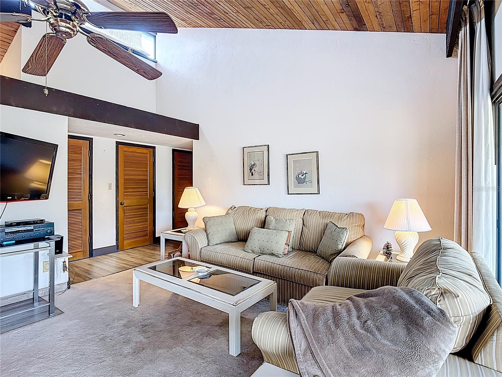 Image 16 of 38 For 4196 Abbey Court 4196