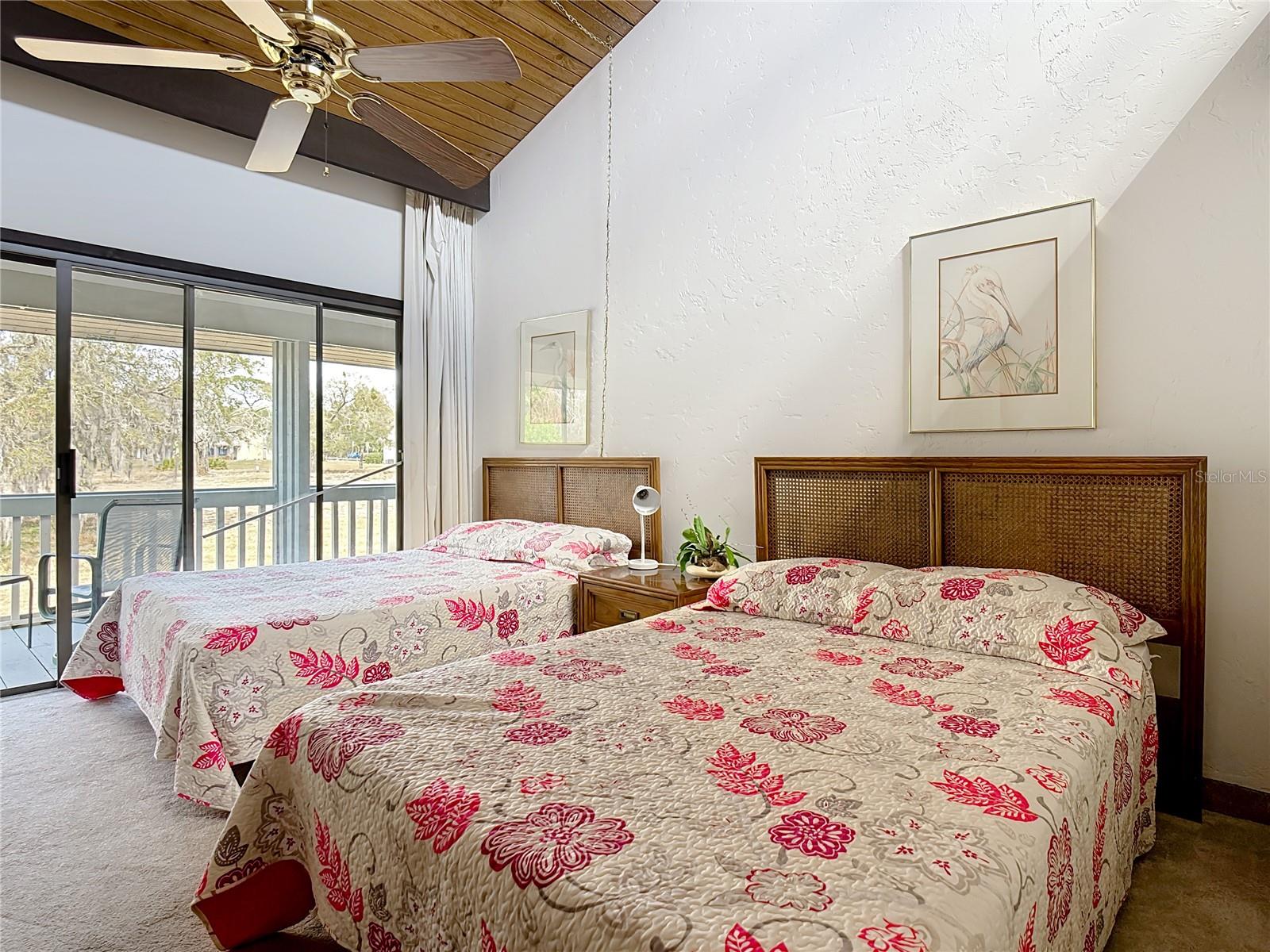 Image 25 of 38 For 4196 Abbey Court 4196