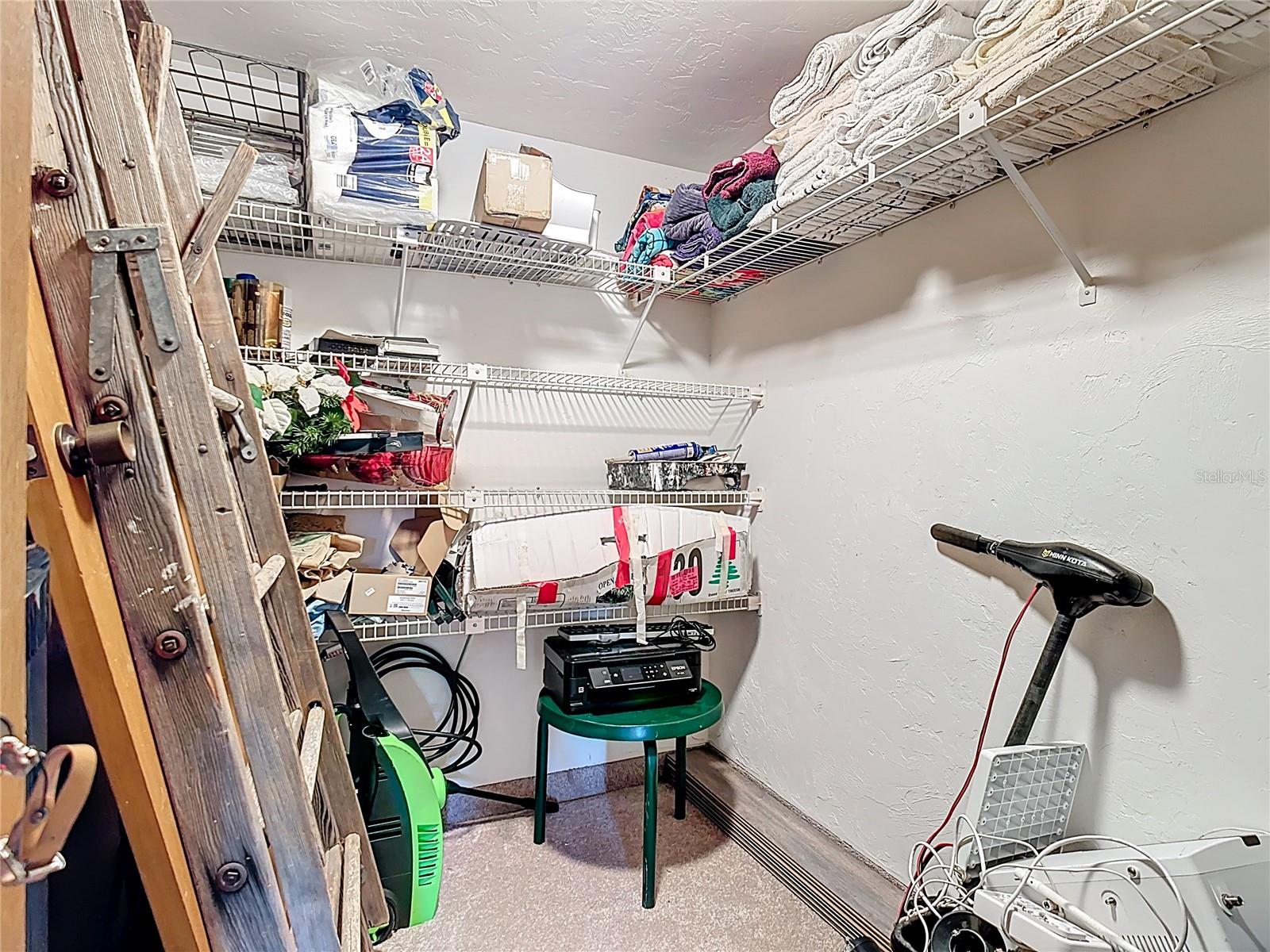 Image 28 of 38 For 4196 Abbey Court 4196