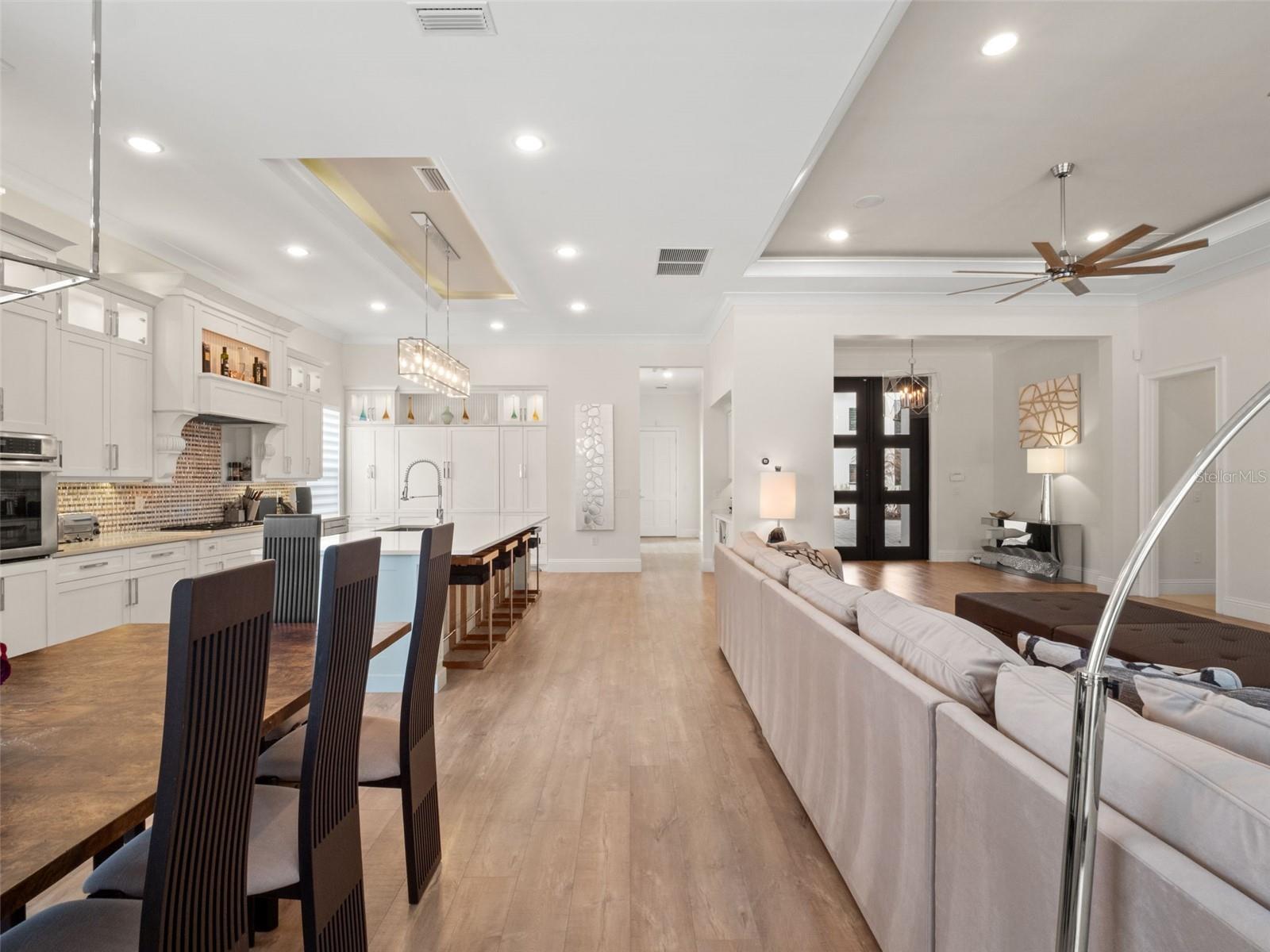 Image 18 of 51 For 8182 Valhalla Terrace