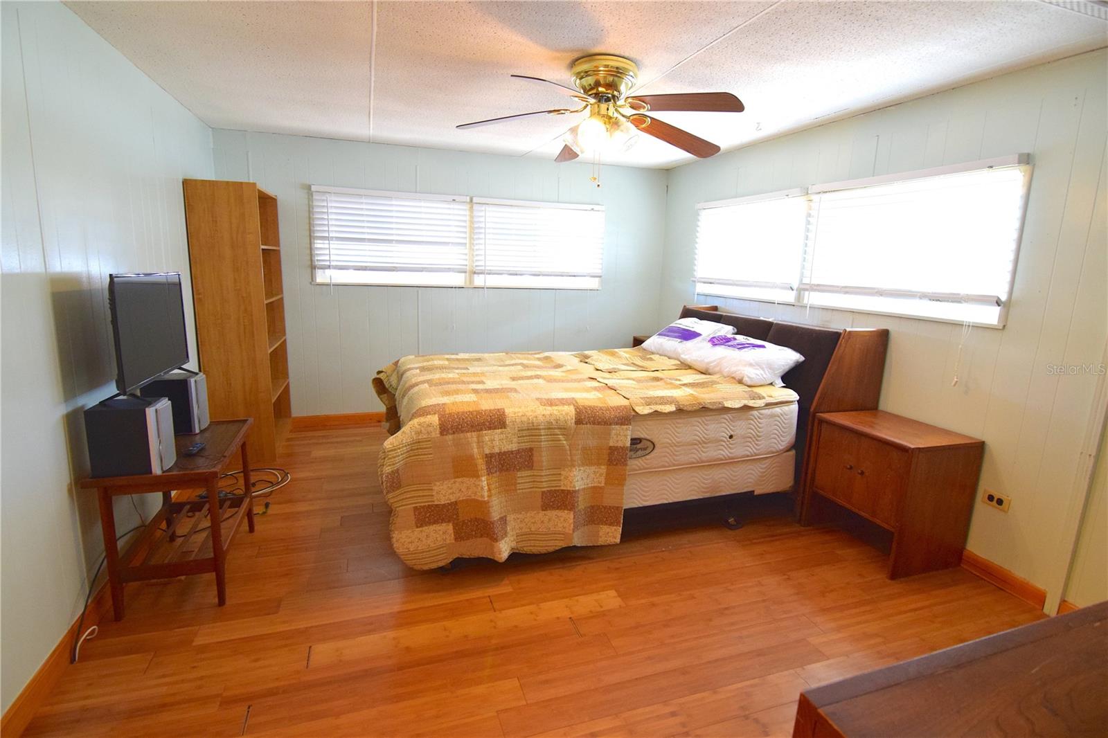 Image 7 of 35 For 3610 Jamaica Circle