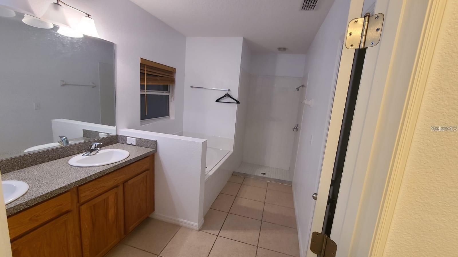 Image 3 of 21 For 10752 Clover Walk Drive