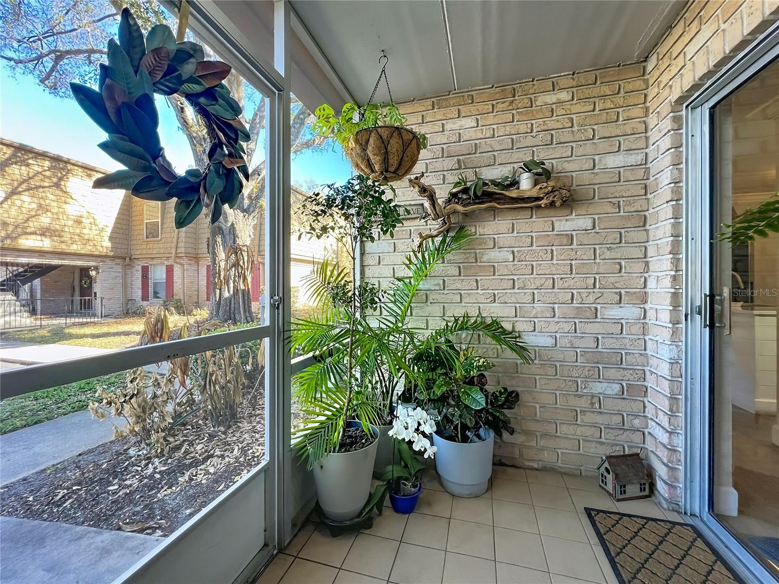 Image 28 of 52 For 200 Saint Andrews Boulevard 705