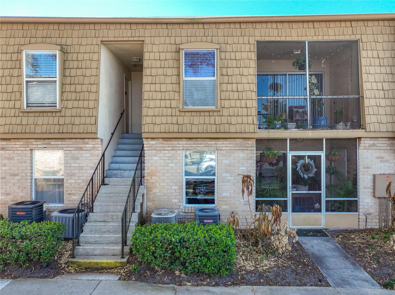 Image 31 of 52 For 200 Saint Andrews Boulevard 705