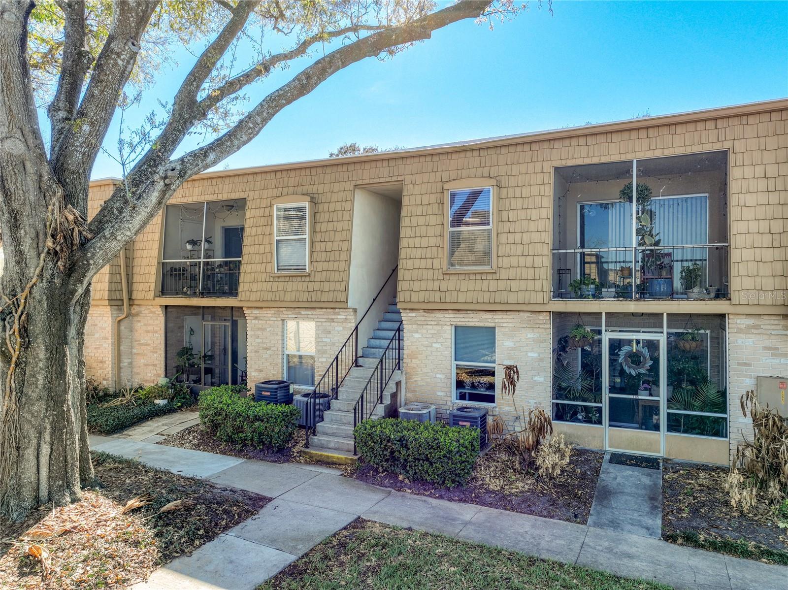 Image 32 of 52 For 200 Saint Andrews Boulevard 705