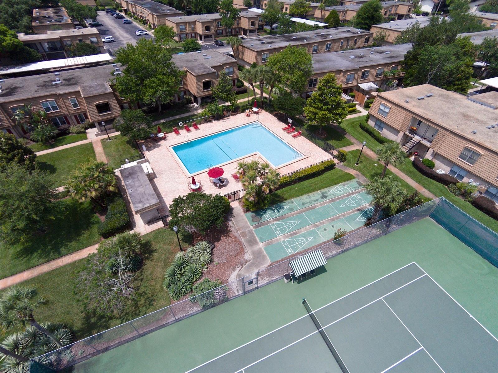 Image 43 of 52 For 200 Saint Andrews Boulevard 705