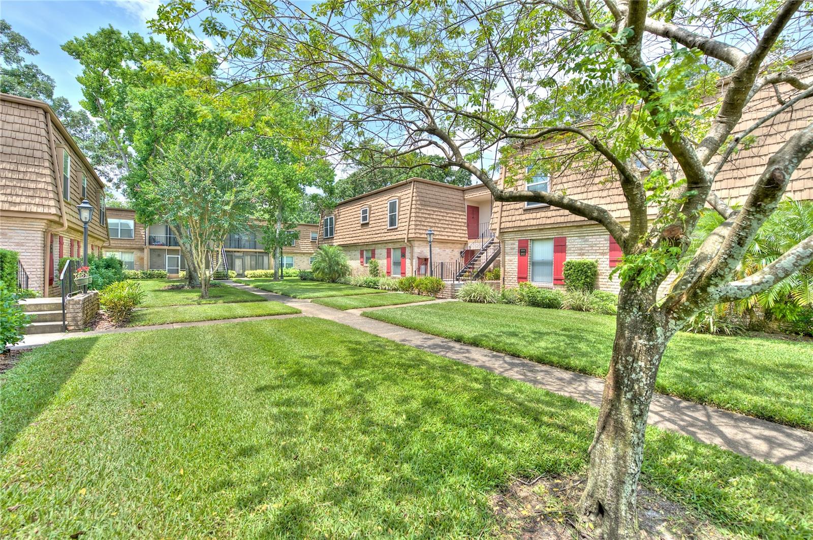 Image 47 of 52 For 200 Saint Andrews Boulevard 705