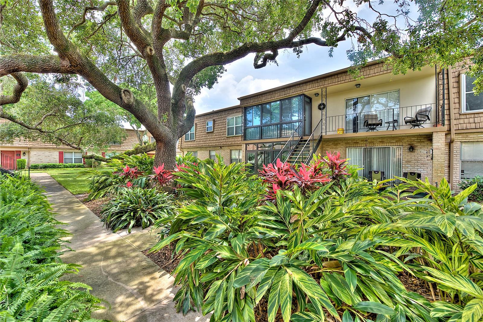 Image 48 of 52 For 200 Saint Andrews Boulevard 705