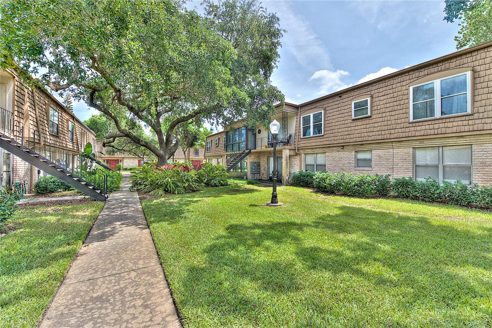 Image 49 of 52 For 200 Saint Andrews Boulevard 705