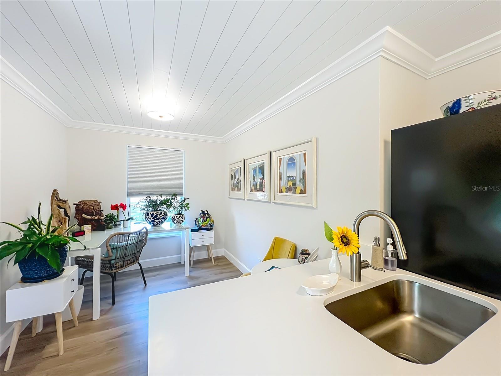 Image 7 of 52 For 200 Saint Andrews Boulevard 705