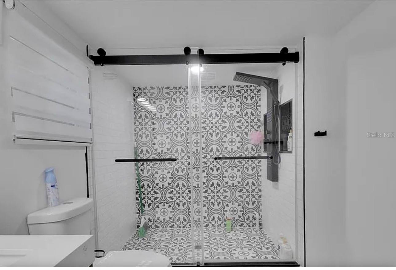 Image 10 of 21 For 5005 Nova Avenue