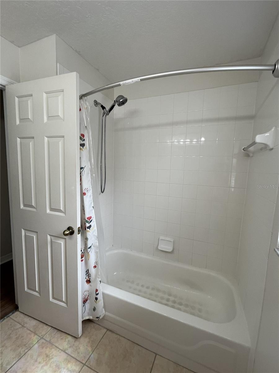 Image 17 of 22 For 12412 Castlemain Trail