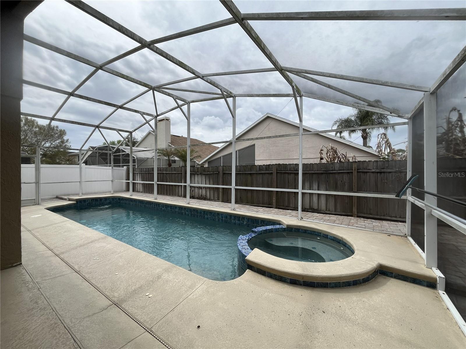 Image 21 of 22 For 12412 Castlemain Trail