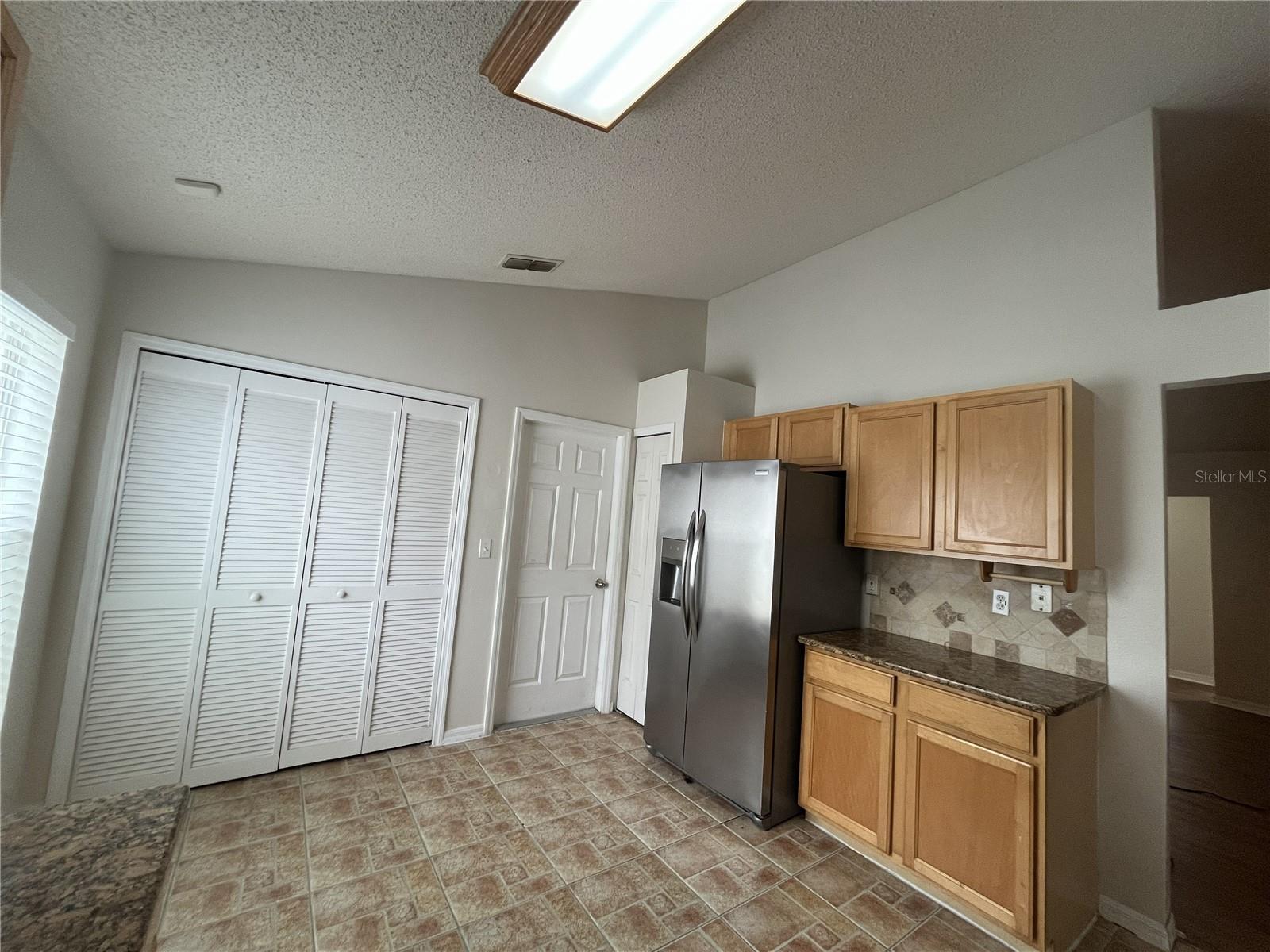 Image 6 of 22 For 12412 Castlemain Trail