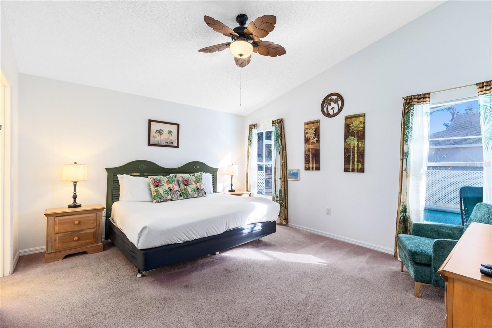 Image 11 of 30 For 17546 Silver Creek Court