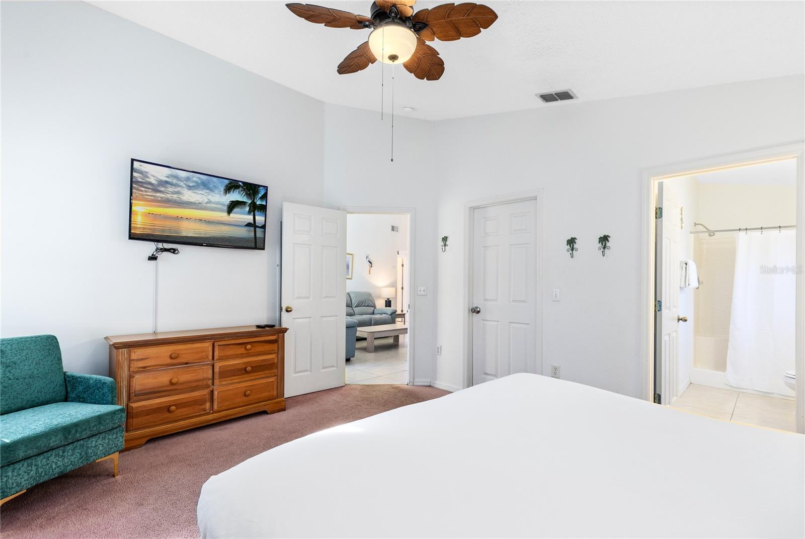 Image 12 of 30 For 17546 Silver Creek Court