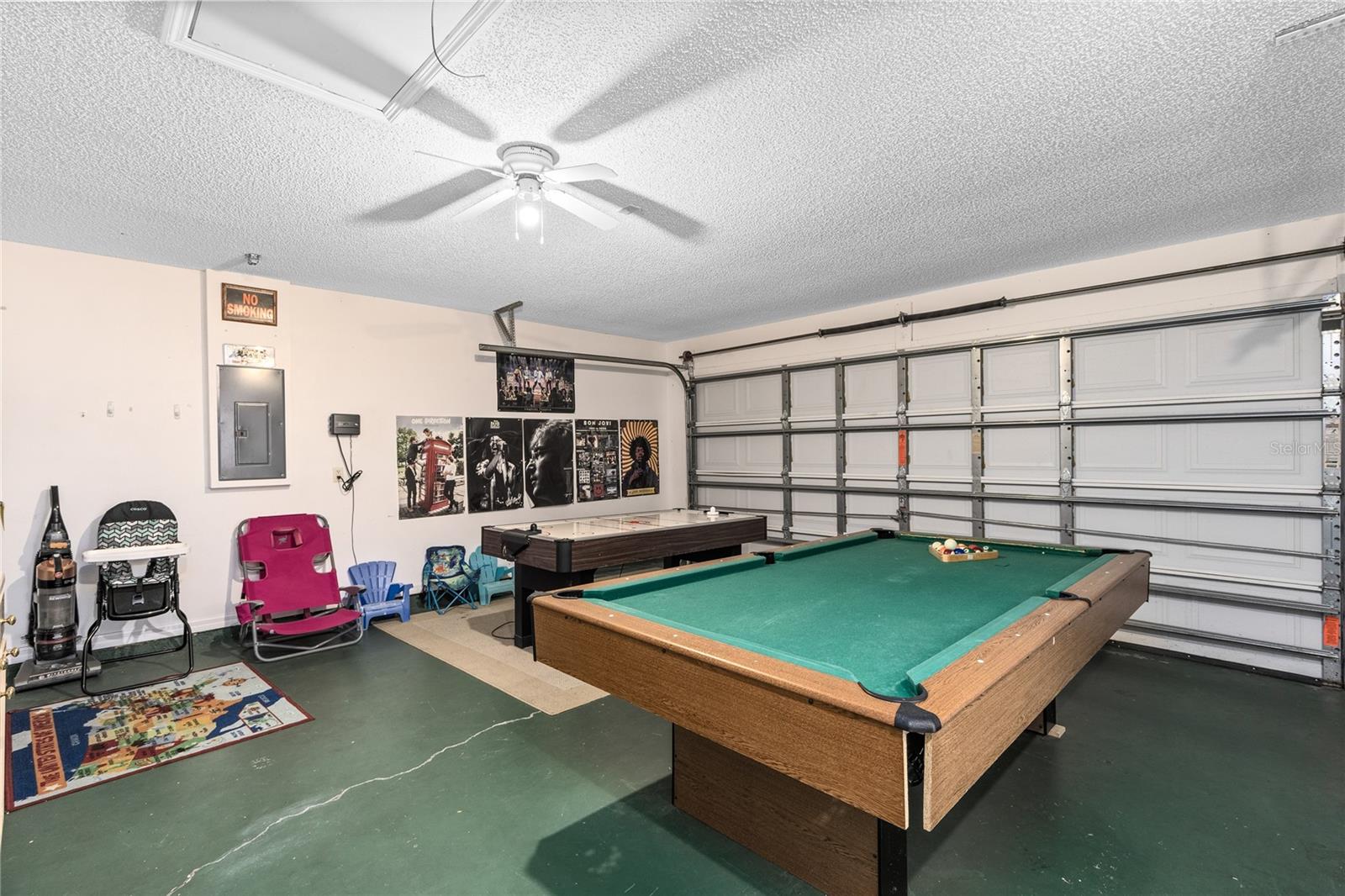 Image 21 of 30 For 17546 Silver Creek Court