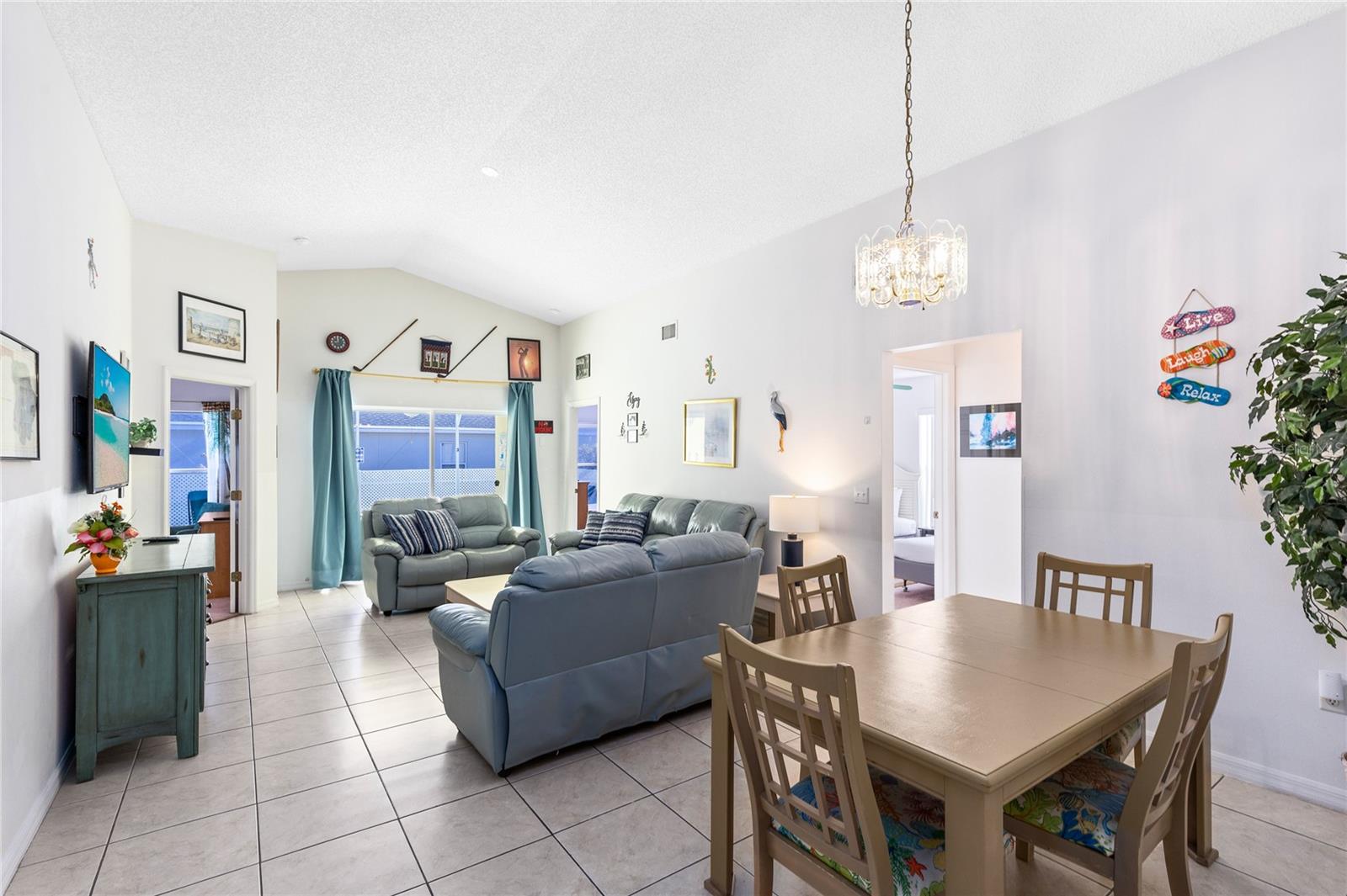 Image 6 of 30 For 17546 Silver Creek Court