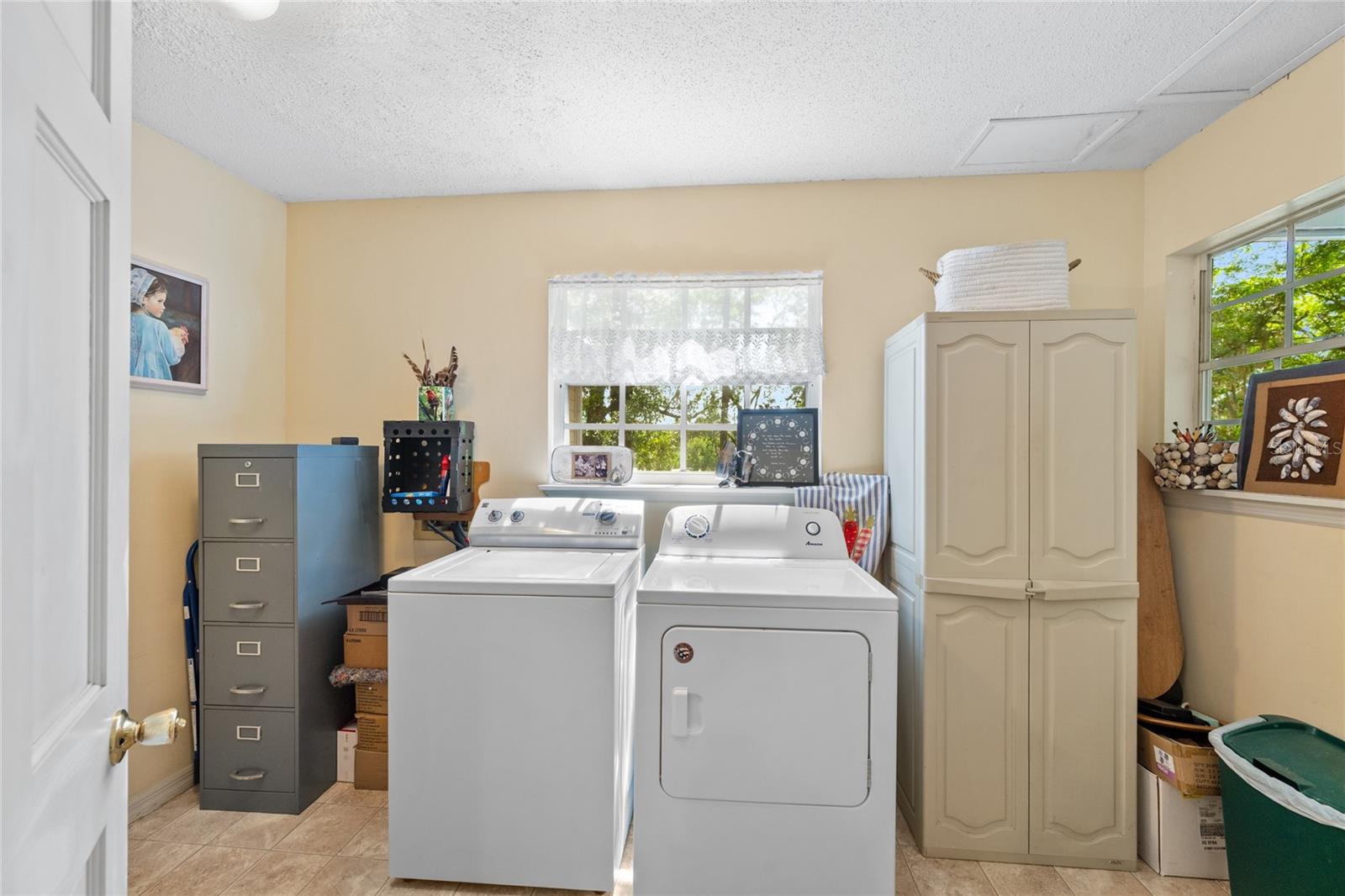 Image 16 of 45 For 2132 Palm Vista Drive