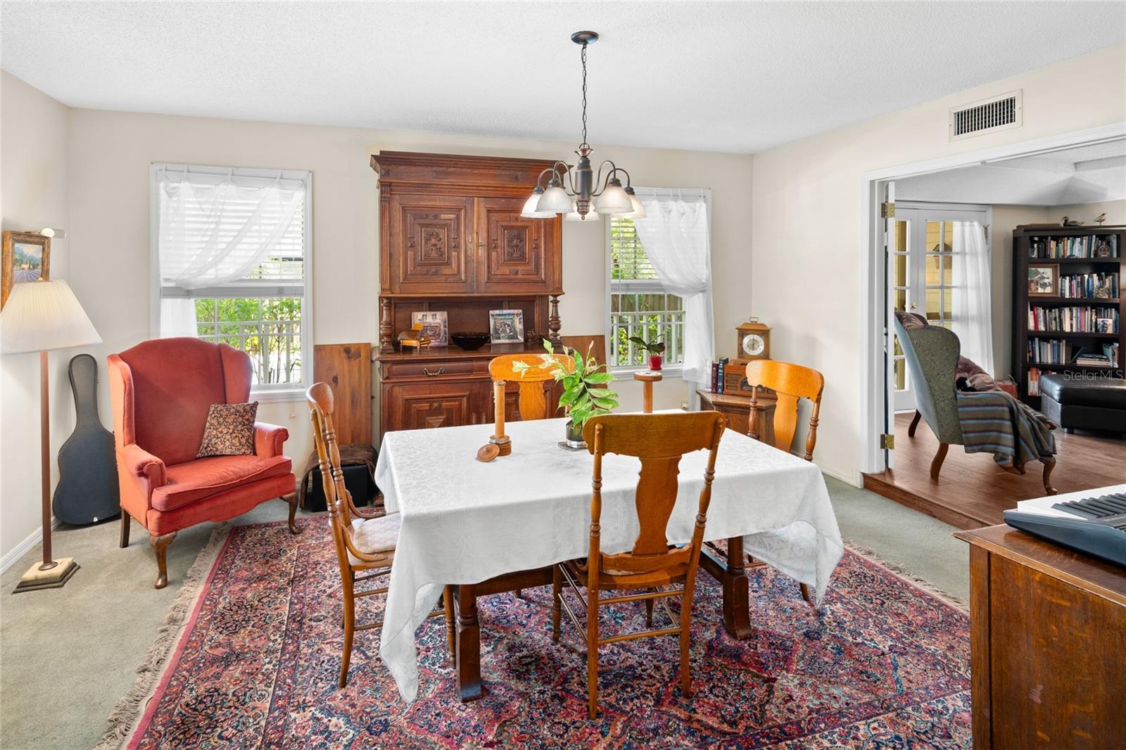 Image 9 of 45 For 2132 Palm Vista Drive