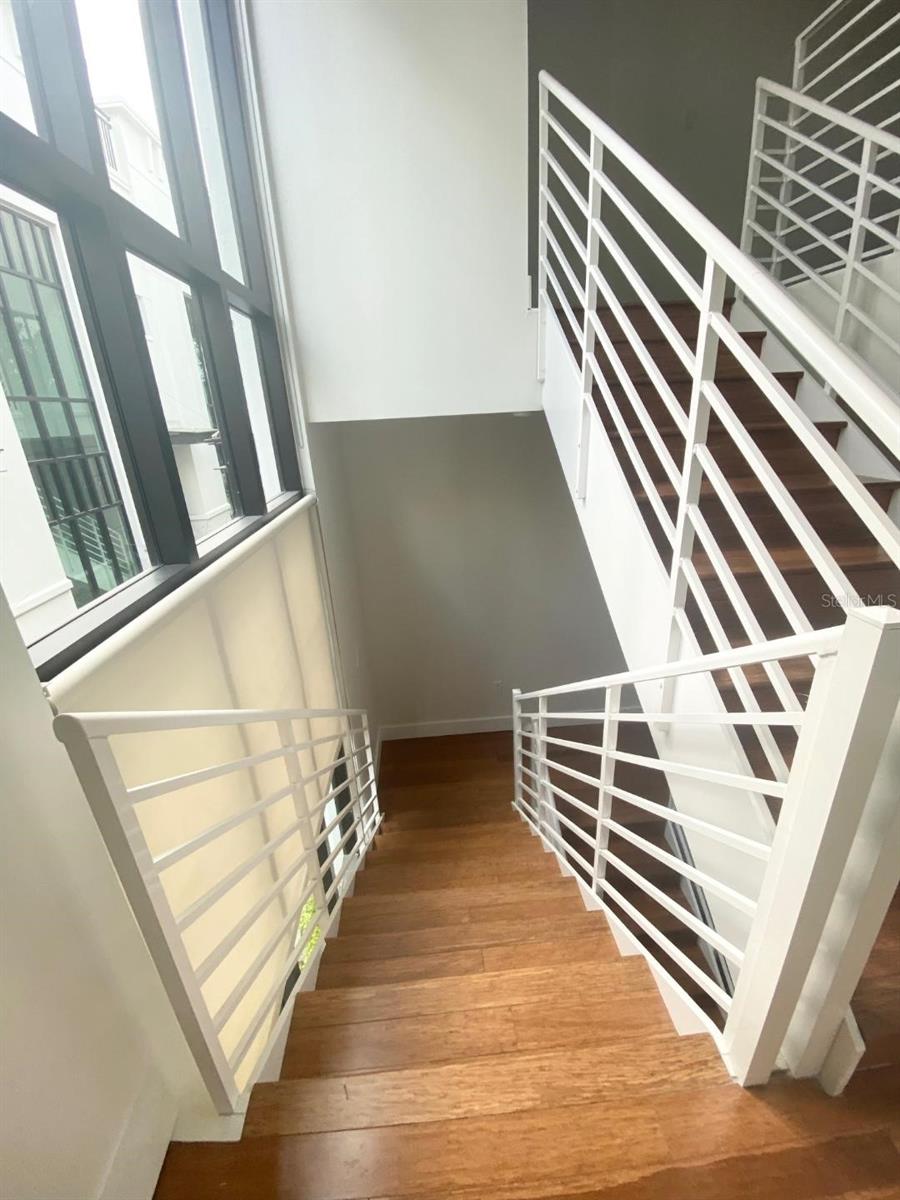 Image 10 of 29 For 350 Osceola Avenue 3