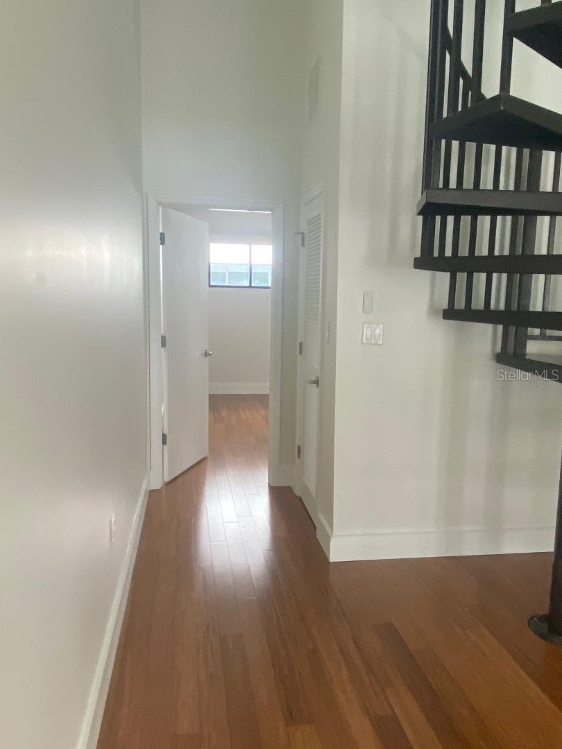 Image 13 of 29 For 350 Osceola Avenue 3