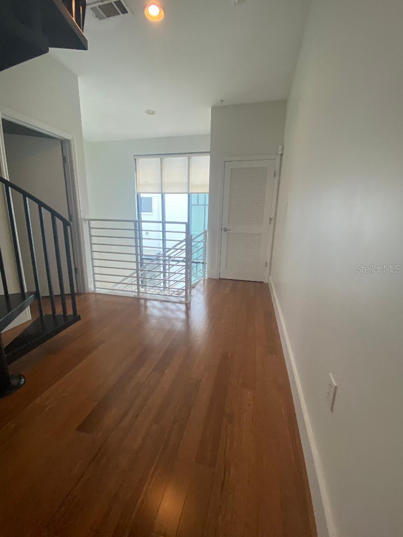 Image 20 of 29 For 350 Osceola Avenue 3