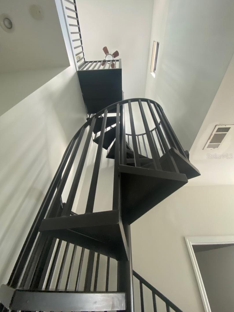 Image 26 of 29 For 350 Osceola Avenue 3