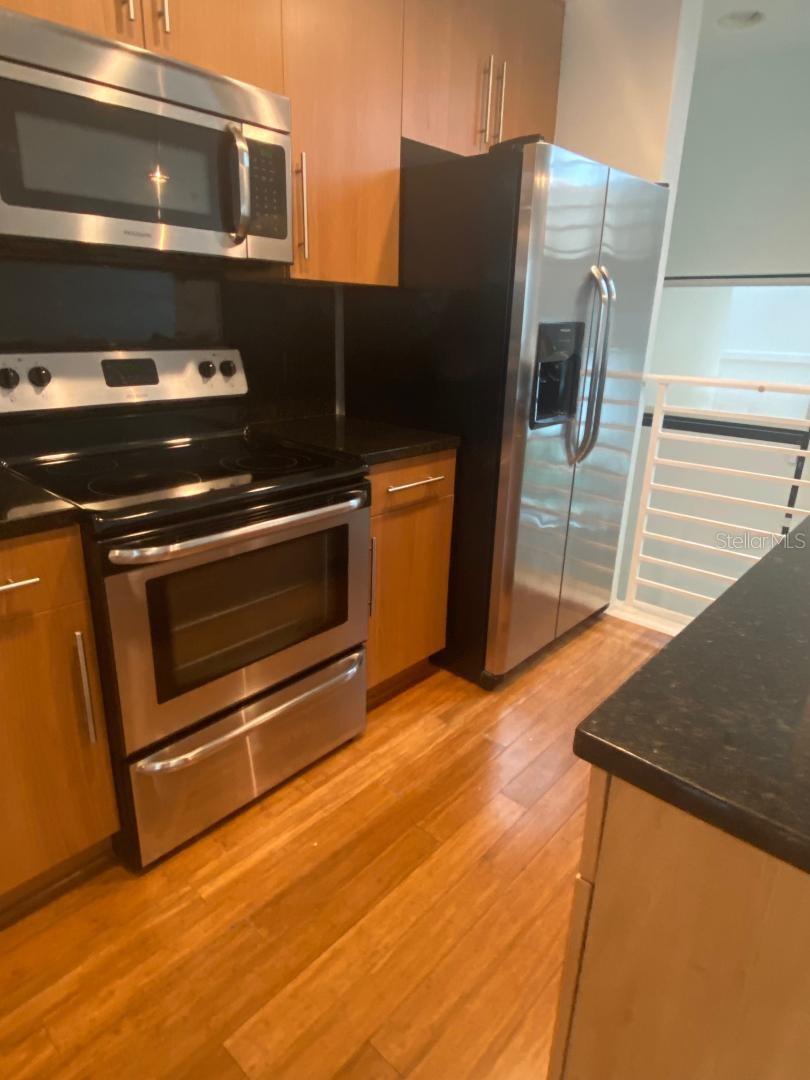 Image 6 of 29 For 350 Osceola Avenue 3