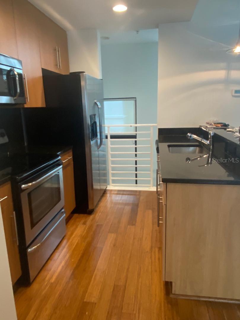 Image 7 of 29 For 350 Osceola Avenue 3