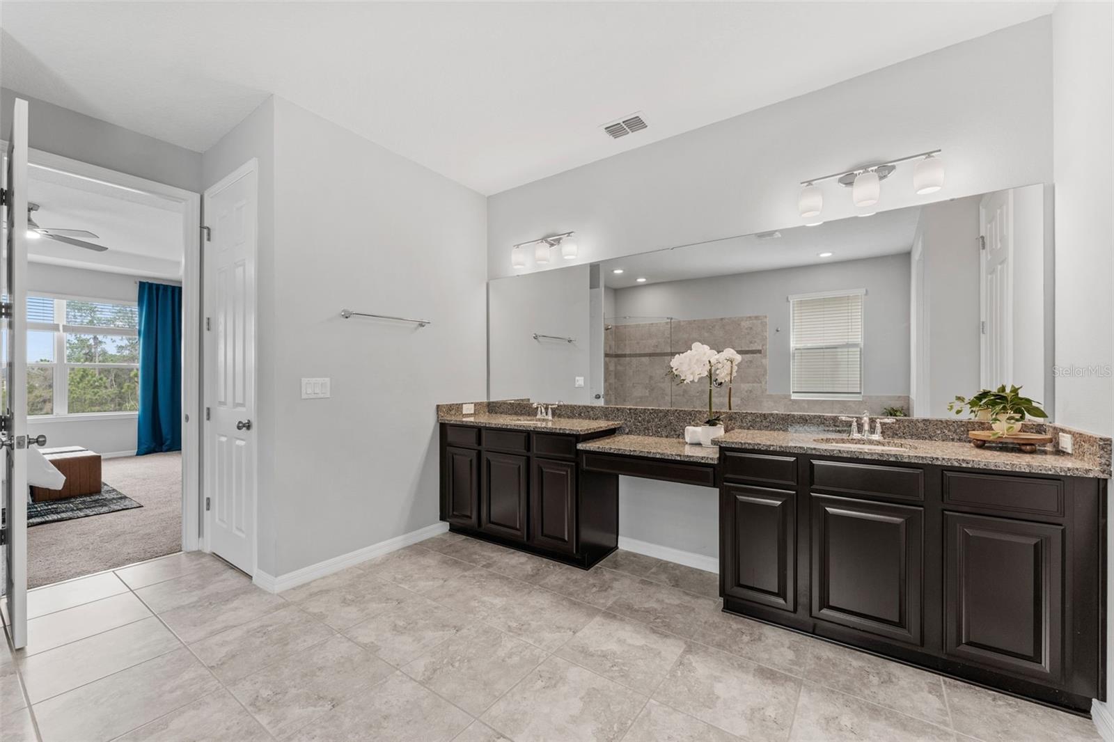 Image 24 of 52 For 3439 Buoy Circle