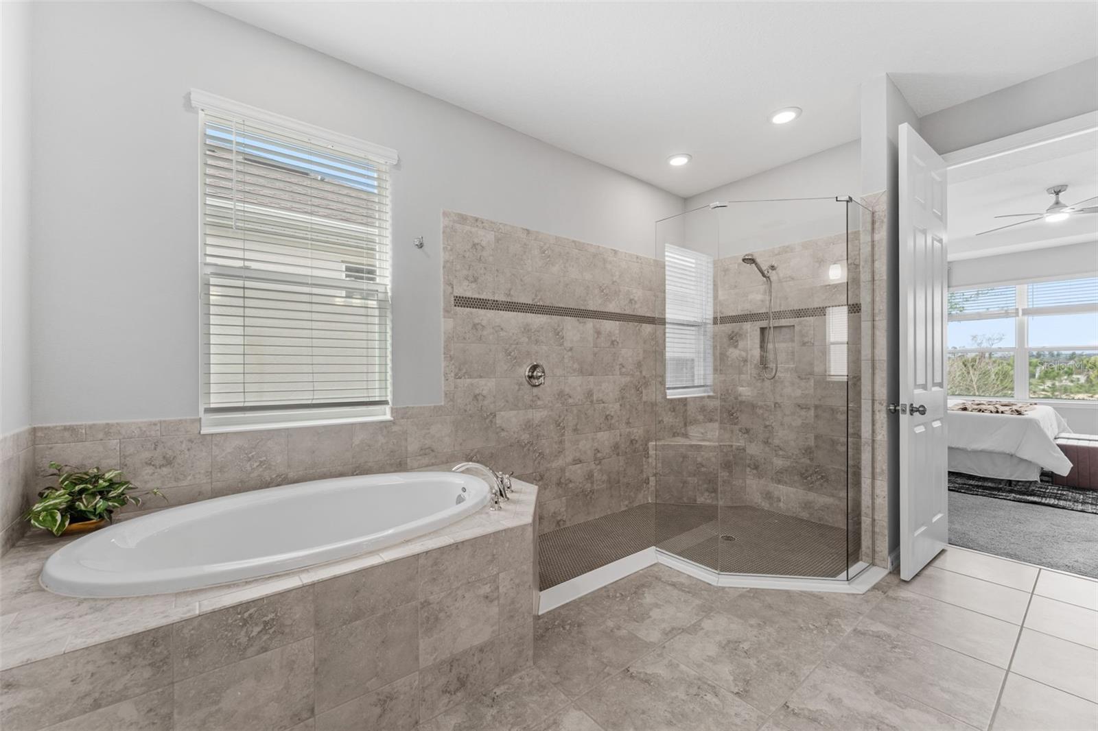 Image 25 of 52 For 3439 Buoy Circle