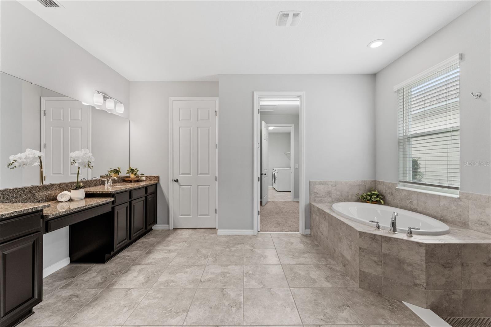 Image 26 of 52 For 3439 Buoy Circle