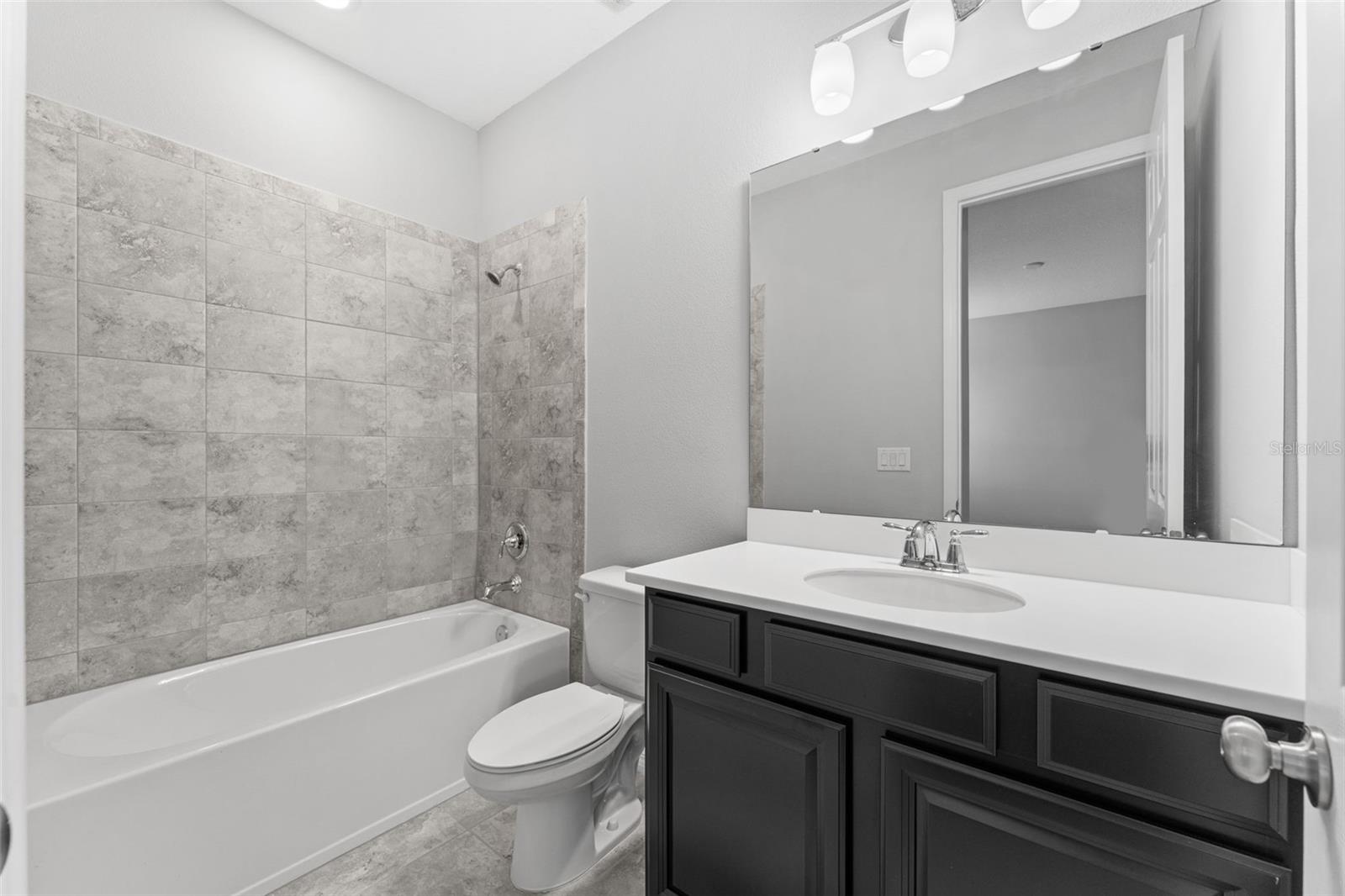 Image 34 of 52 For 3439 Buoy Circle