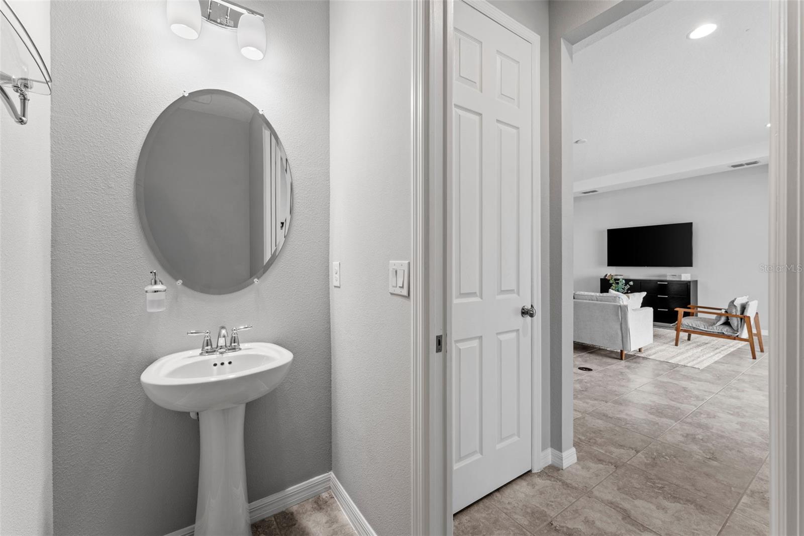 Image 35 of 52 For 3439 Buoy Circle