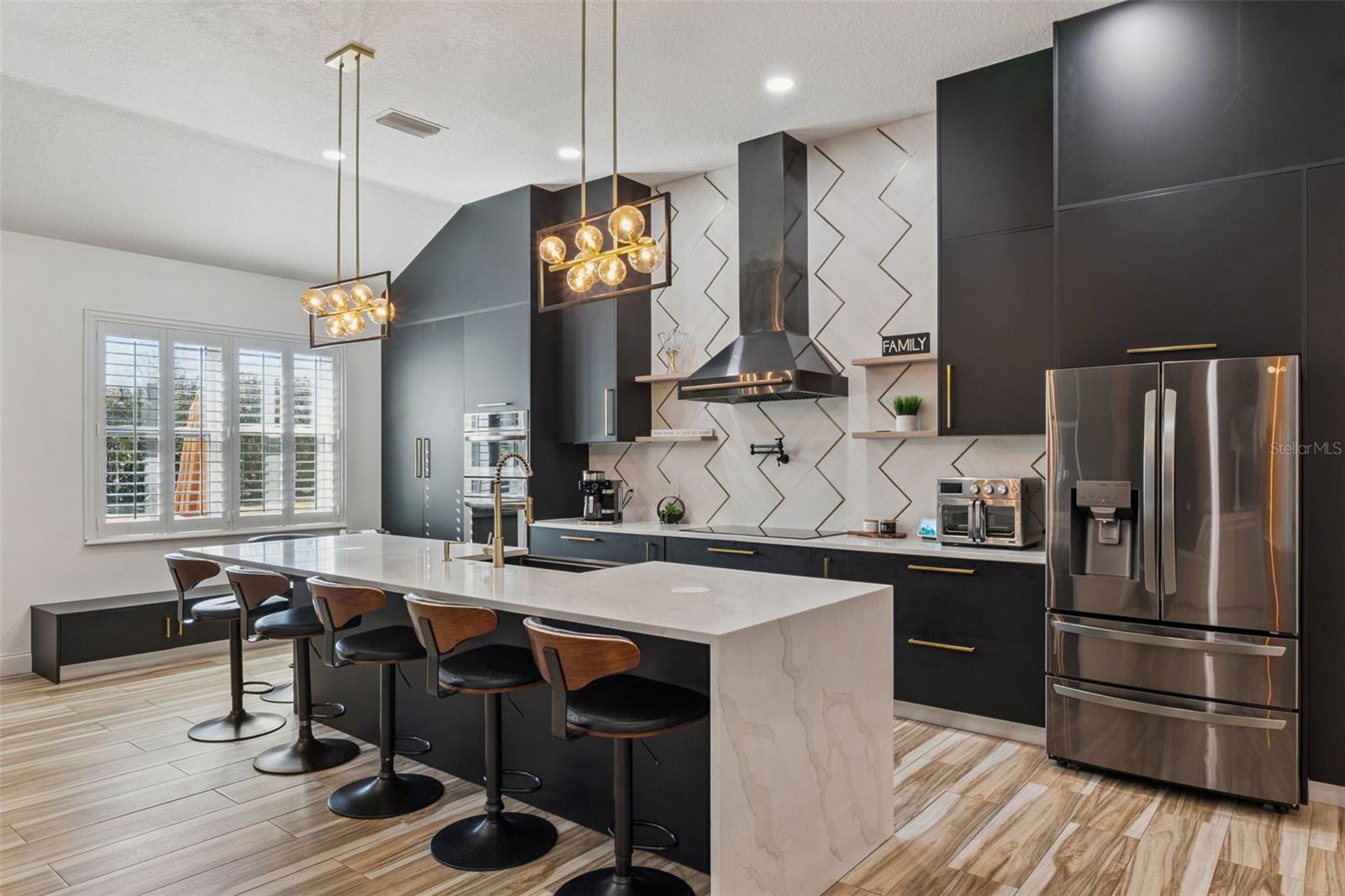 Image 16 of 52 For 32345 Wolfs Trail