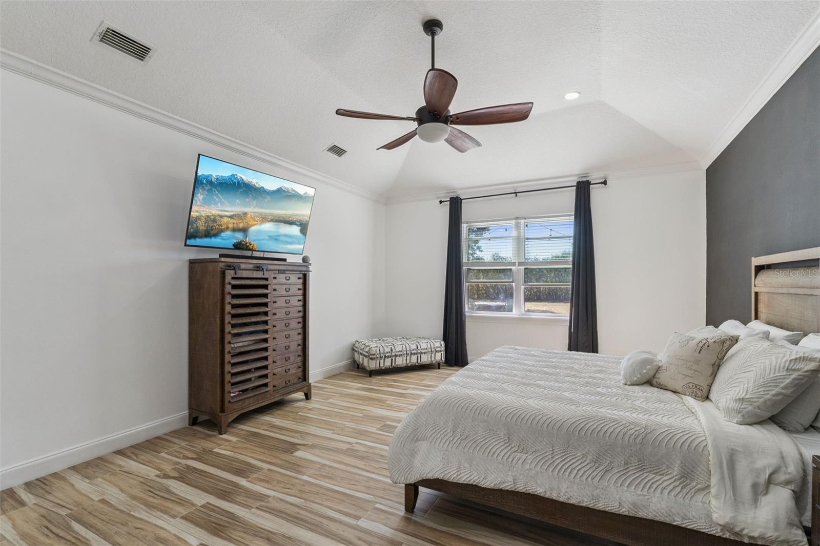 Image 23 of 52 For 32345 Wolfs Trail