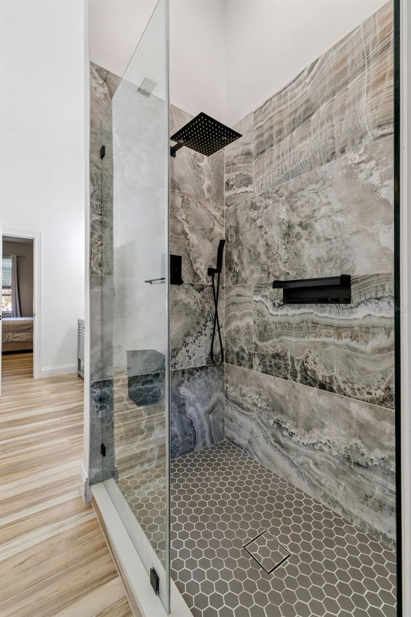 Image 26 of 52 For 32345 Wolfs Trail