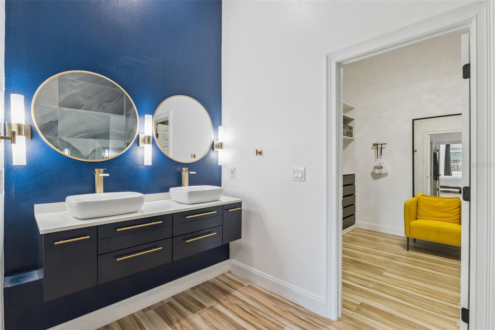 Image 27 of 52 For 32345 Wolfs Trail