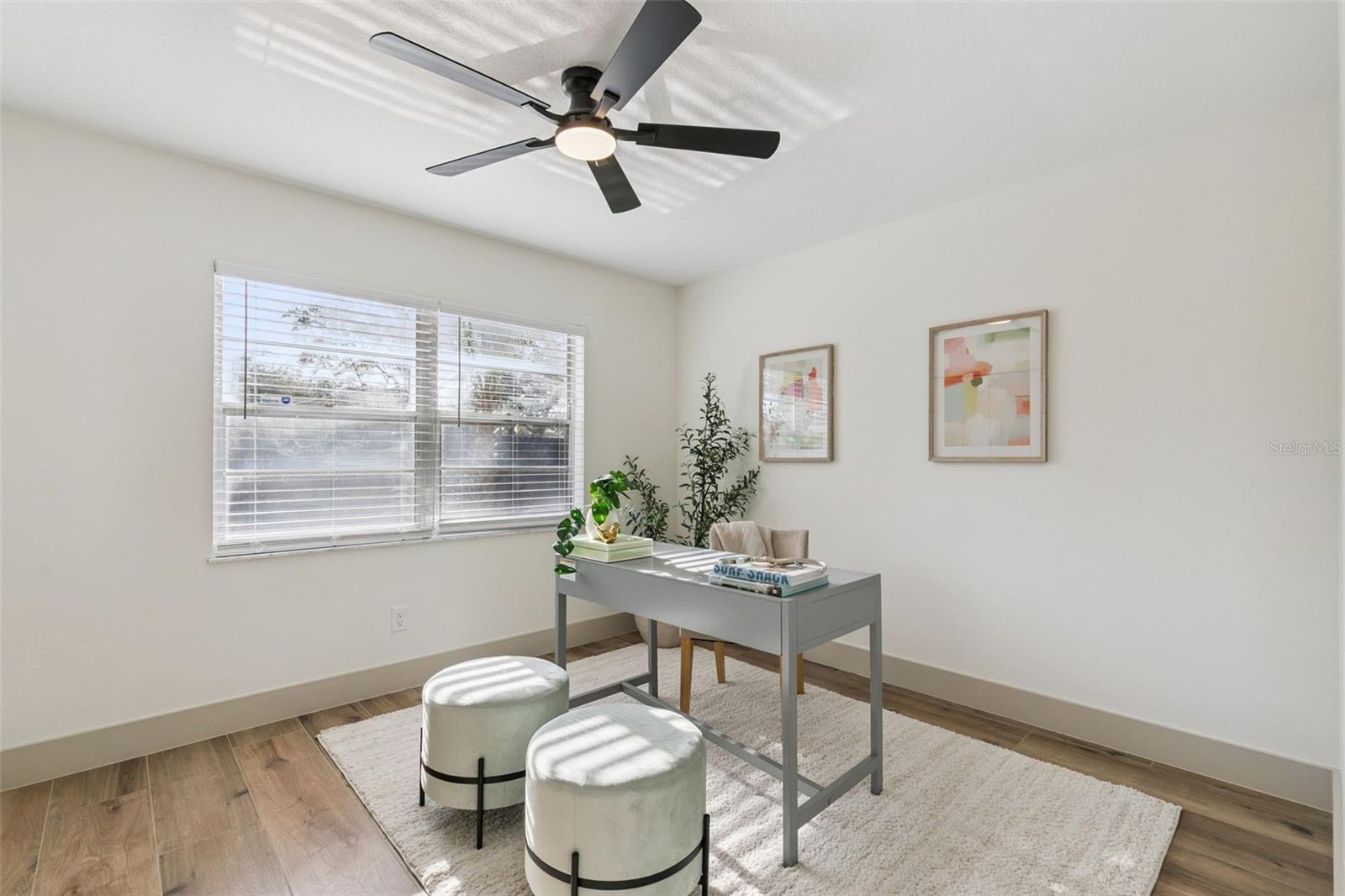 Image 29 of 53 For 622 Spring Oaks Boulevard