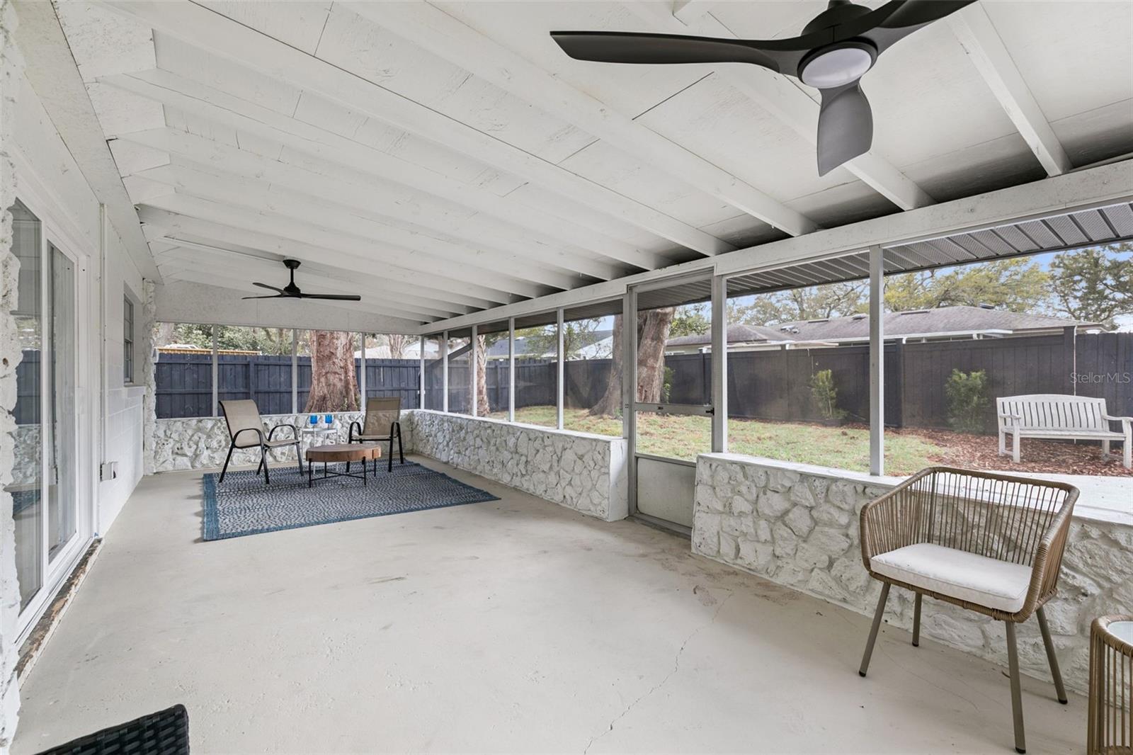 Image 30 of 53 For 622 Spring Oaks Boulevard