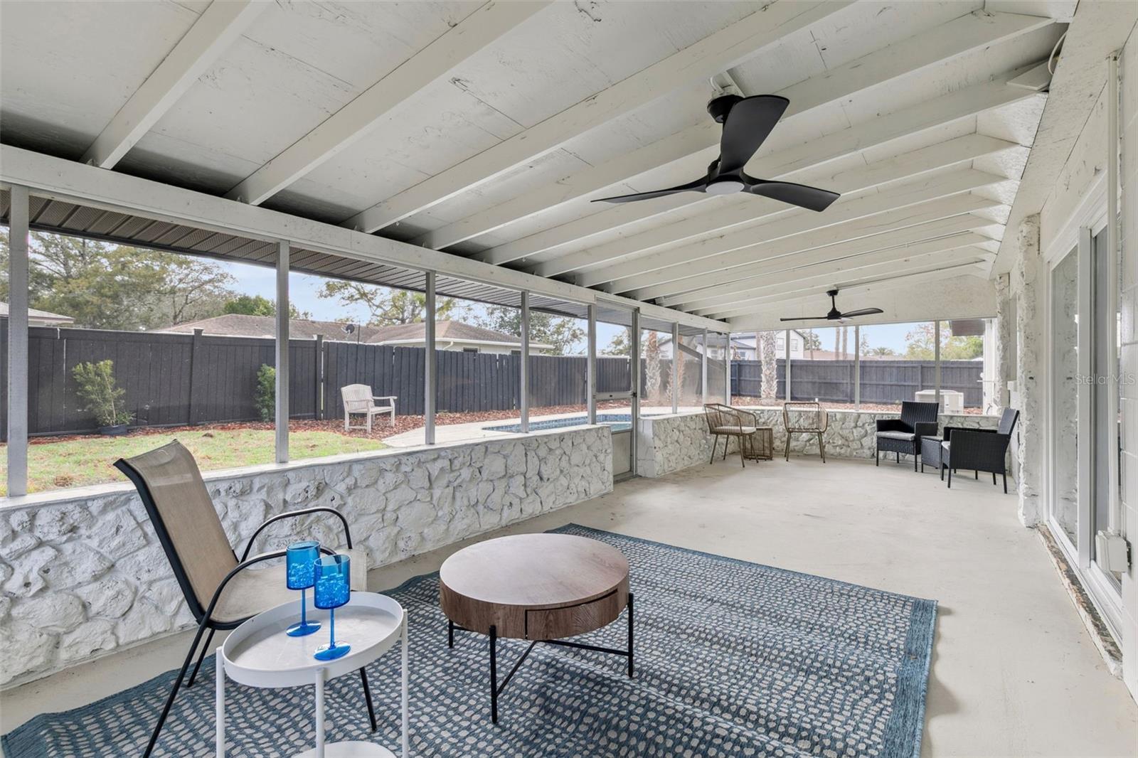 Image 31 of 53 For 622 Spring Oaks Boulevard