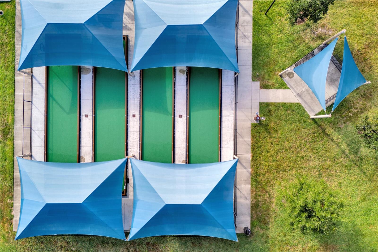 Image 43 of 53 For 622 Spring Oaks Boulevard