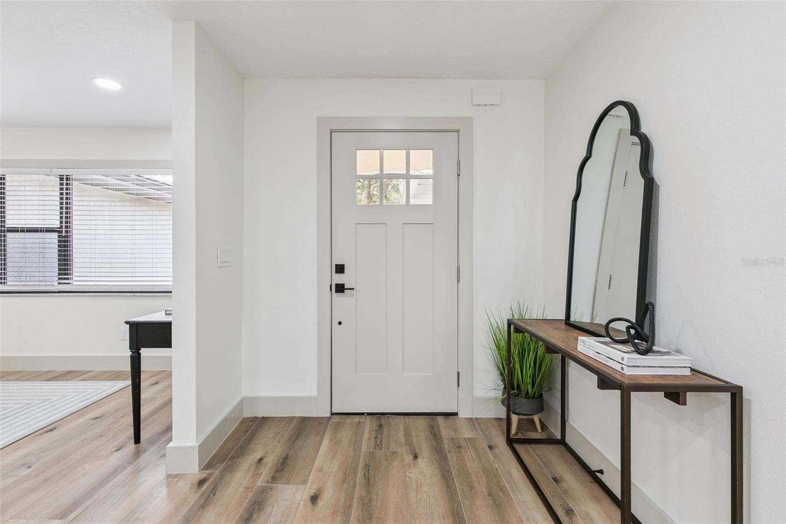 Image 6 of 53 For 622 Spring Oaks Boulevard