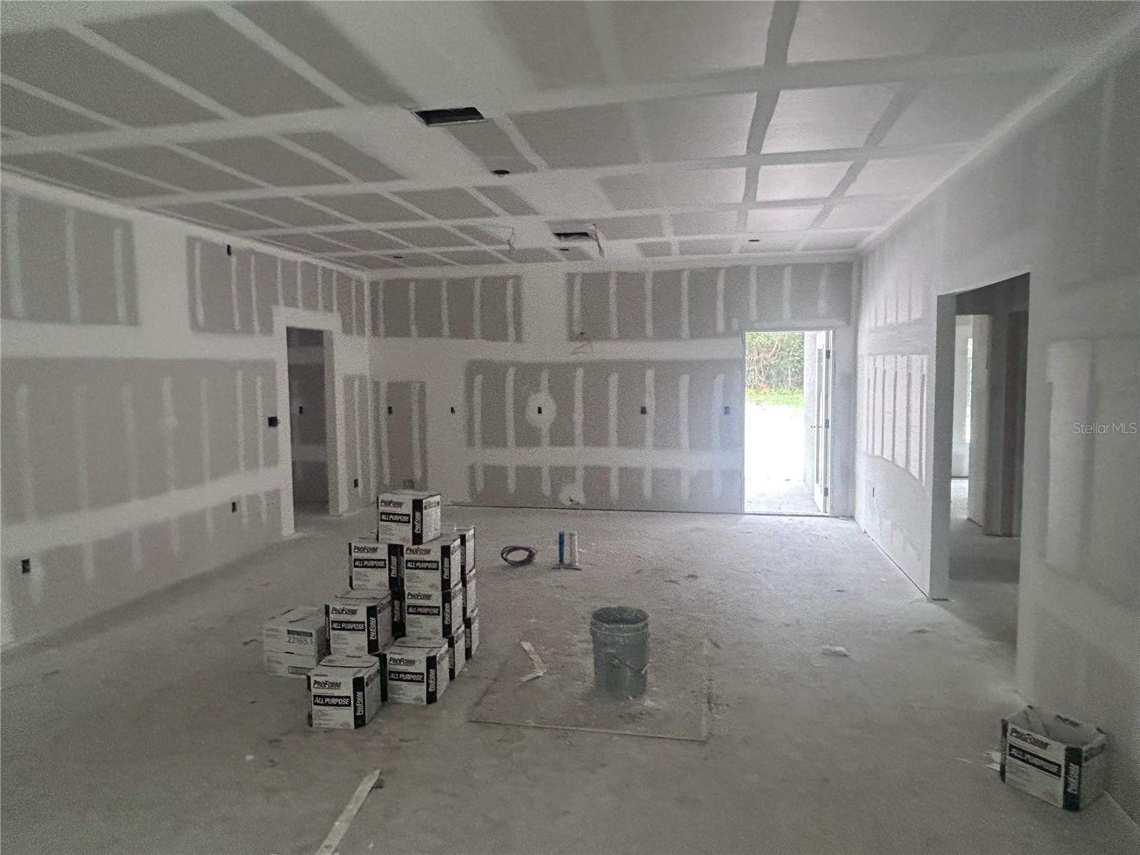 Image 2 of 3 For 330 Kimble Avenue